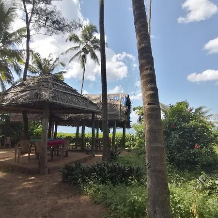 Sukriti Beach Resort Varkala Eksteriør billede