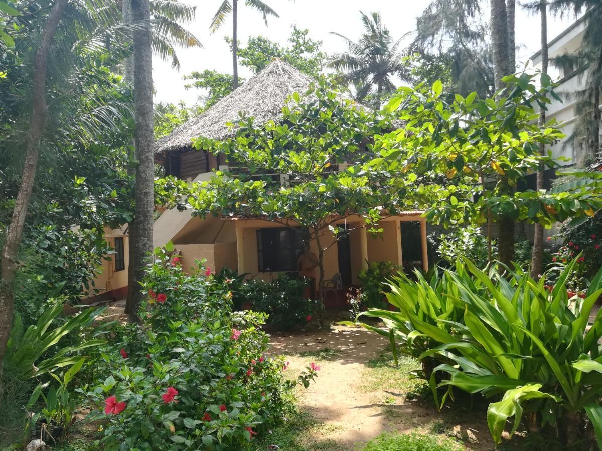 Sukriti Beach Resort Varkala Eksteriør billede