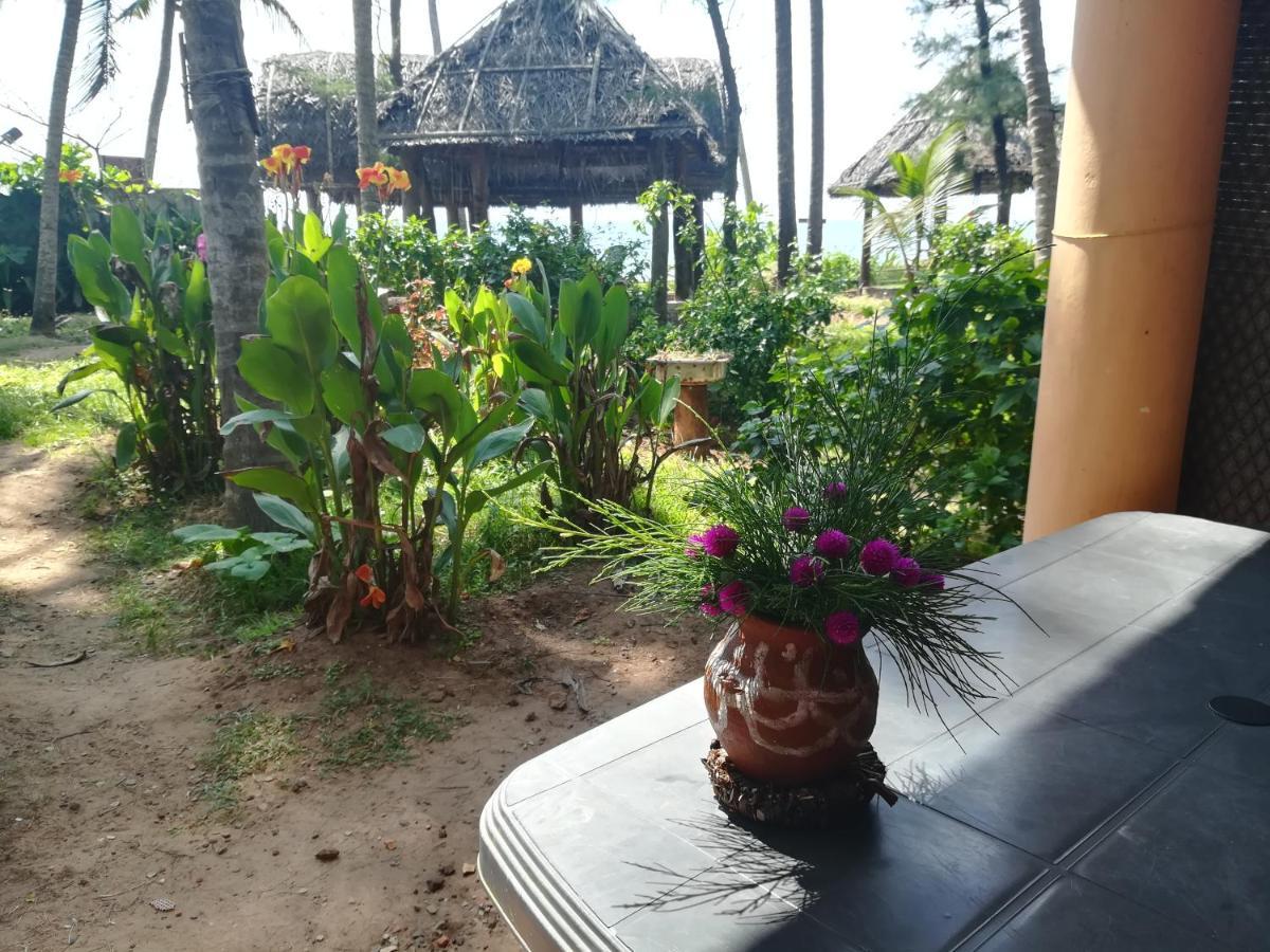 Sukriti Beach Resort Varkala Eksteriør billede