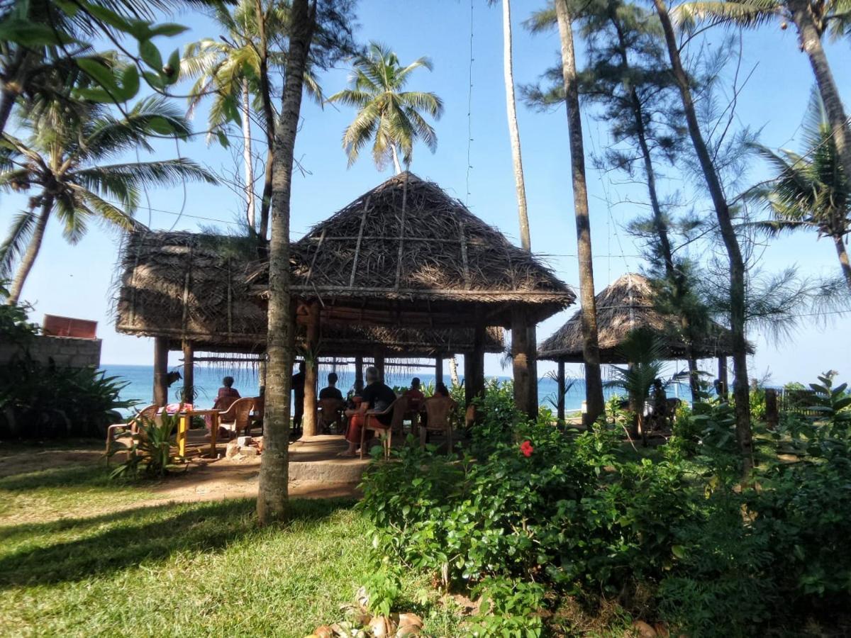 Sukriti Beach Resort Varkala Eksteriør billede