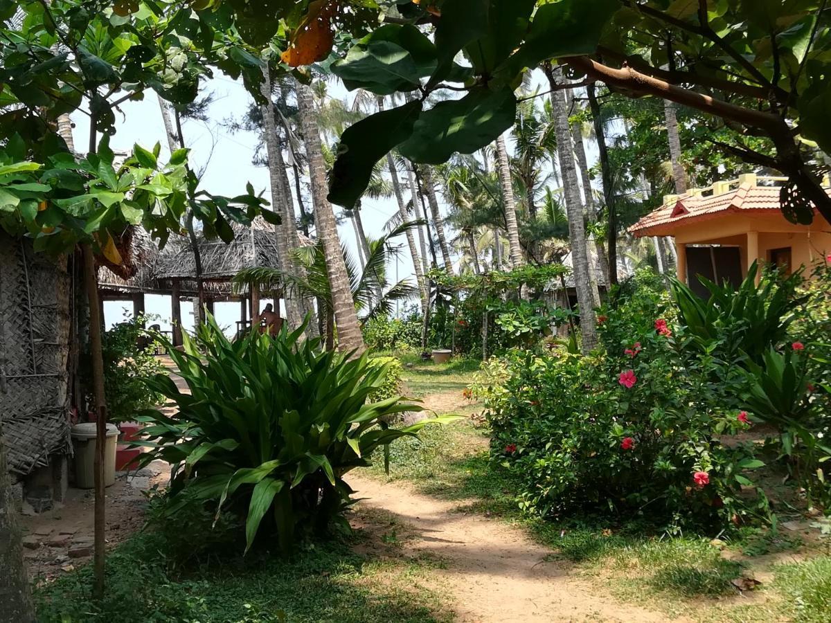 Sukriti Beach Resort Varkala Eksteriør billede