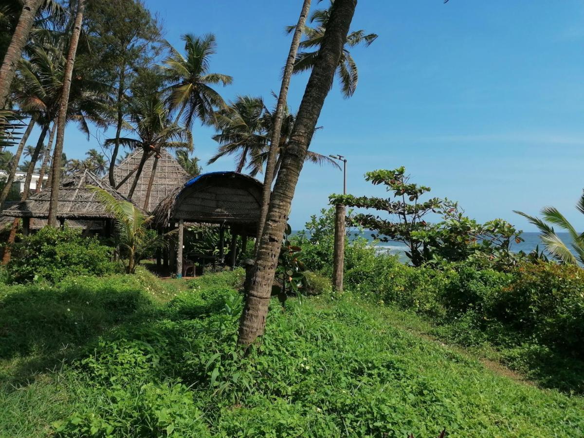 Sukriti Beach Resort Varkala Eksteriør billede
