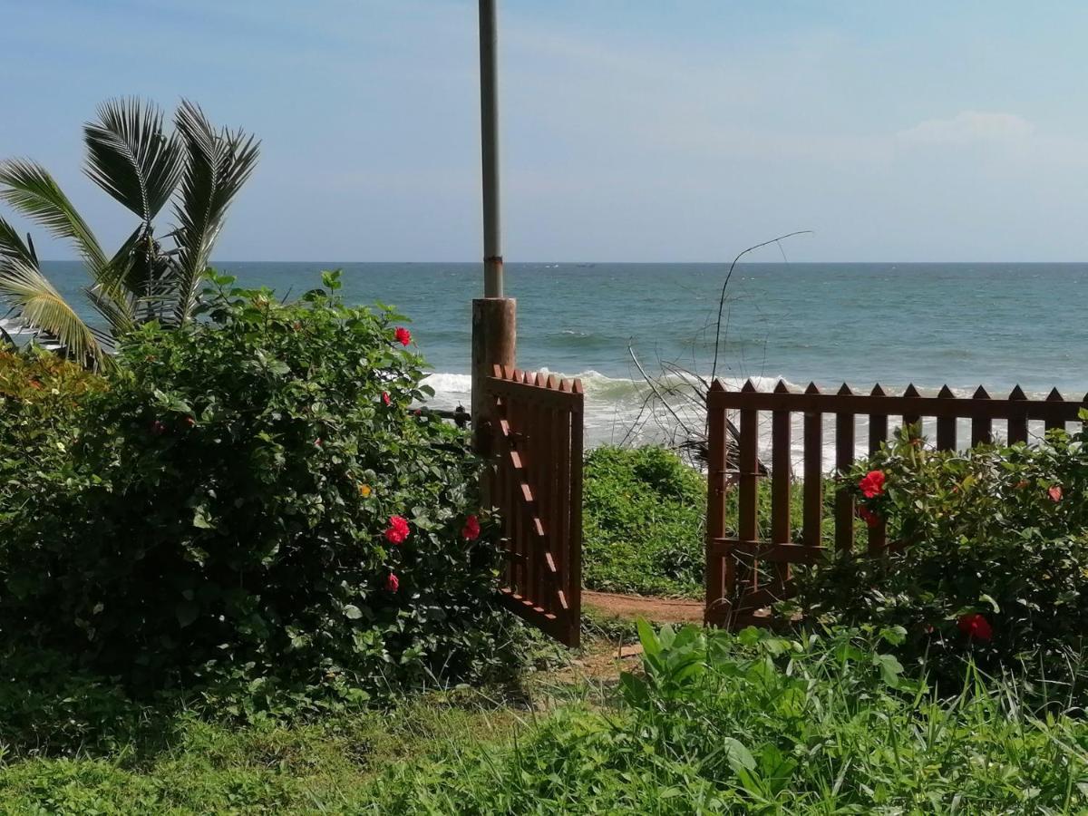 Sukriti Beach Resort Varkala Eksteriør billede